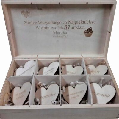 Personalizowane prezent pudełko - niezbędnik małżeński